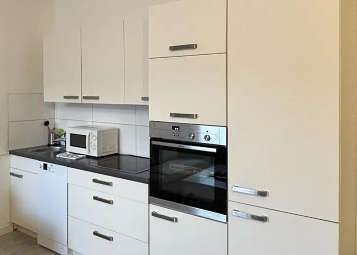 BoLA Ferienwohnung 41 Hamburg Wandsbek 3 Betten, 3 SZ, Küche, Bad extern alleinige Nutzung